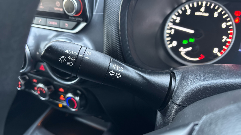 Nissan Juke 1.0 DiG-T 114 Acenta 5dr Petrol Hatchback